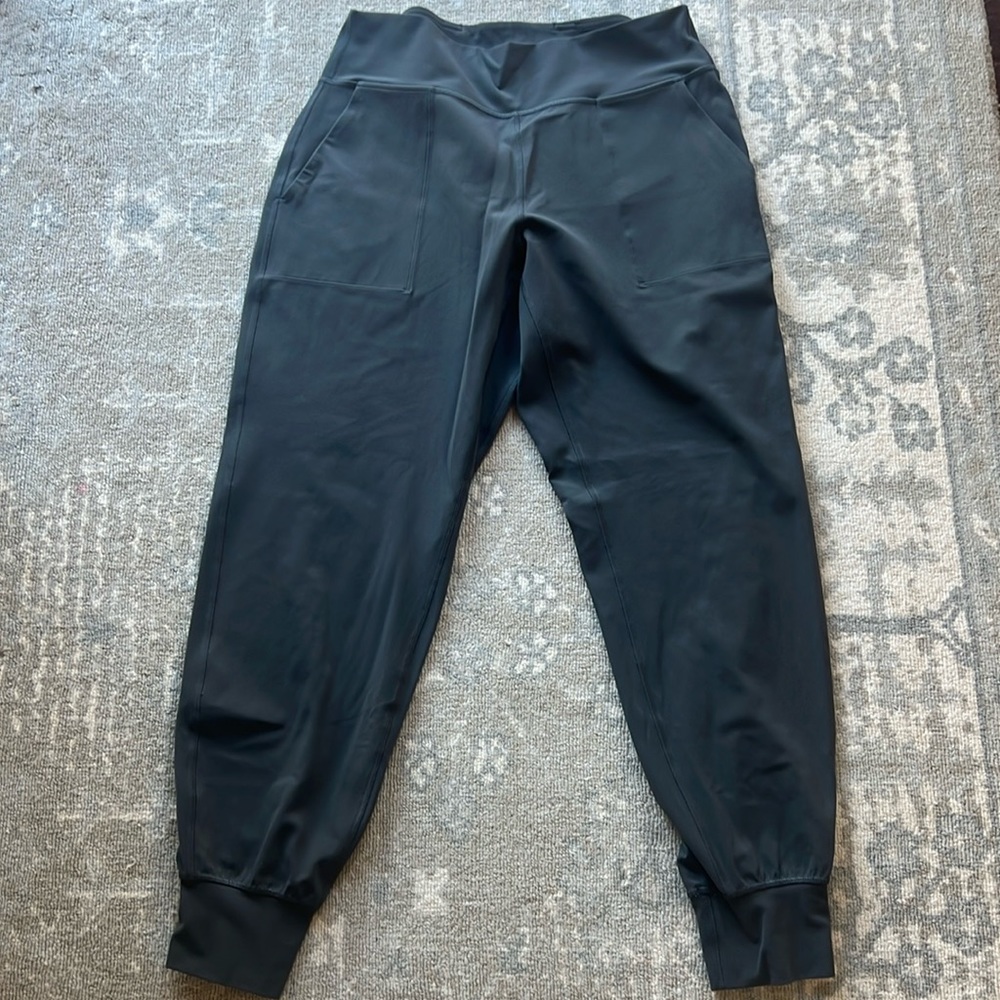 Lululemon Joggers- Women’s Size 12 High Rise Jogger